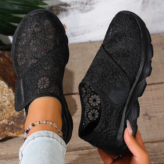 Women’s Wide-Fit Comfort Walking Shoes Soft Breathable Casual Slip-On Sneakers